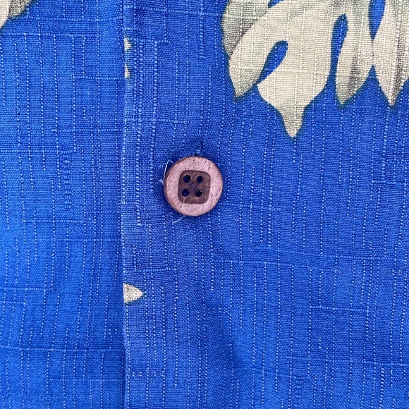 Jamaica Jaxx 100% Silk Pineapple Motif Hawaiian Style Button Up Shirt - Picture 5 of 7